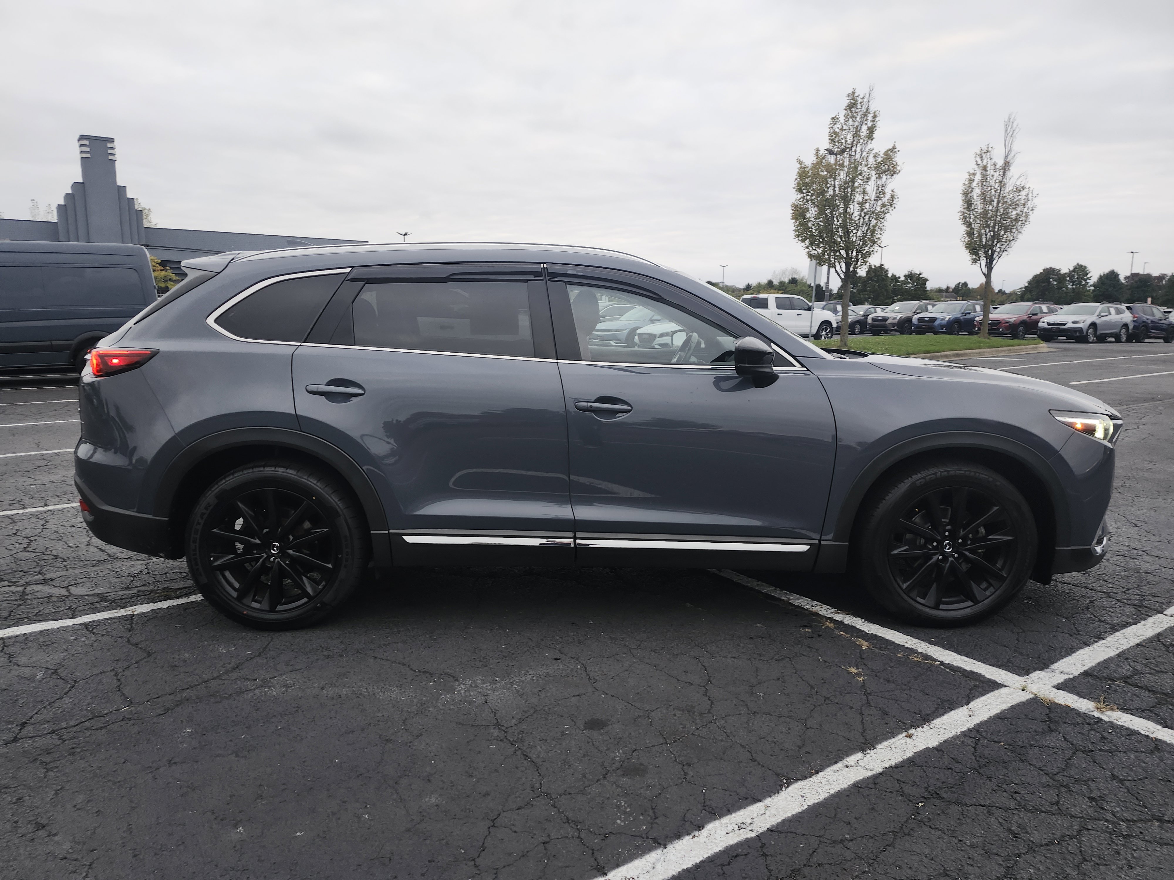 Used 2023 MAZDA CX-9 Carbon Edition image 11