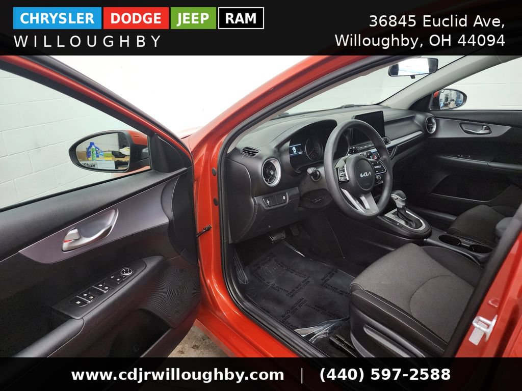 Used 2022 Kia Forte LXS FWD image 13