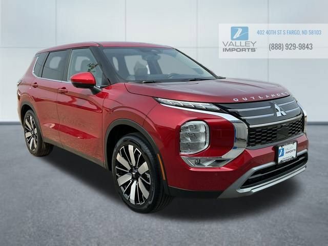 New 2025 Mitsubishi Outlander SE image 1