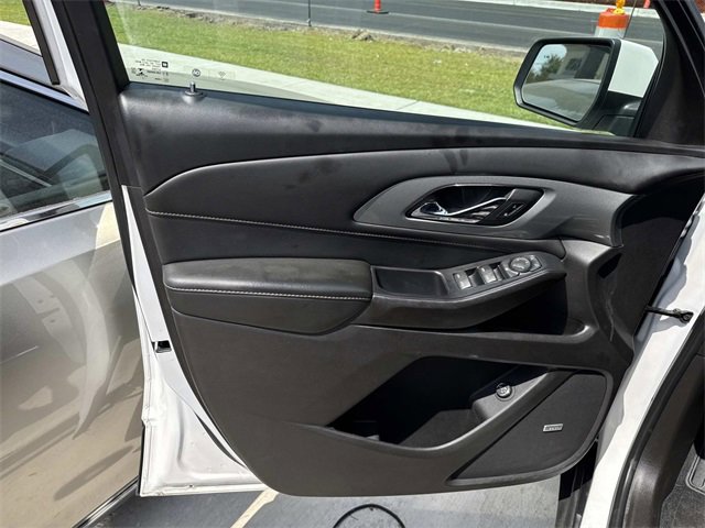 Used 2021 Chevrolet Traverse LT w/ LT Premium Package image 19
