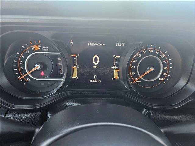 Used 2024 Jeep Wrangler Unlimited Sahara w/ Technology Group AWD/4WD image 11