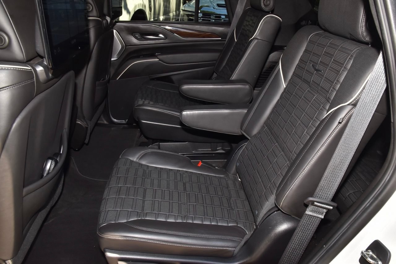 Used 2021 Cadillac Escalade Sport Platinum AWD/4WD image 14
