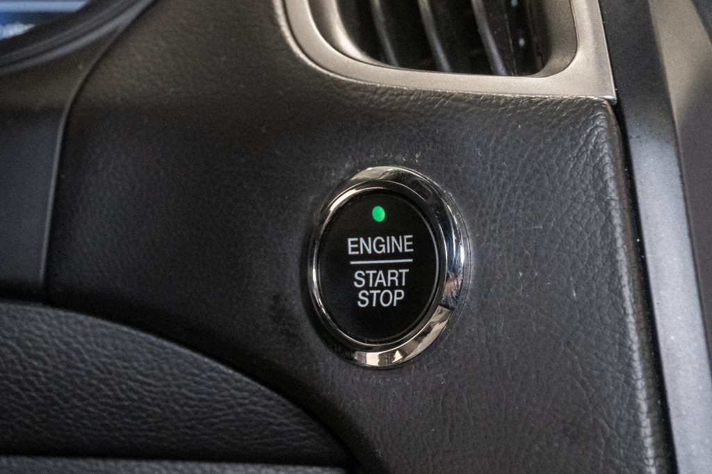 Used 2022 Ford Edge ST-Line AWD/4WD image 17