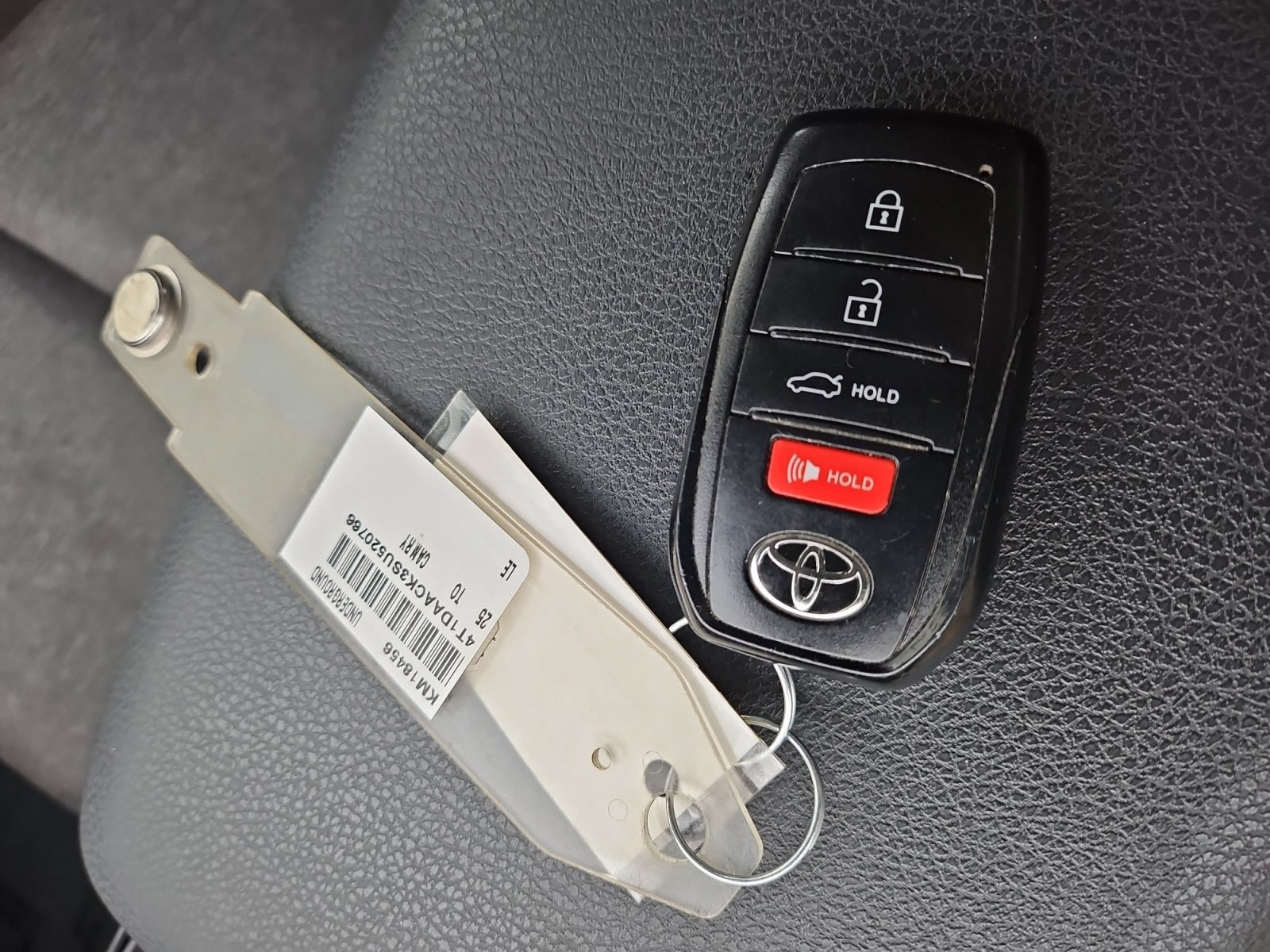 Used 2025 Toyota Camry LE FWD image 21