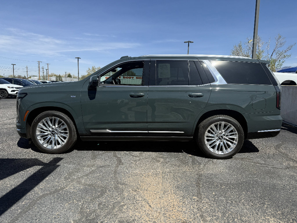 Used 2025 Cadillac Escalade Premium Luxury w/ Touring Package AWD/4WD image 8