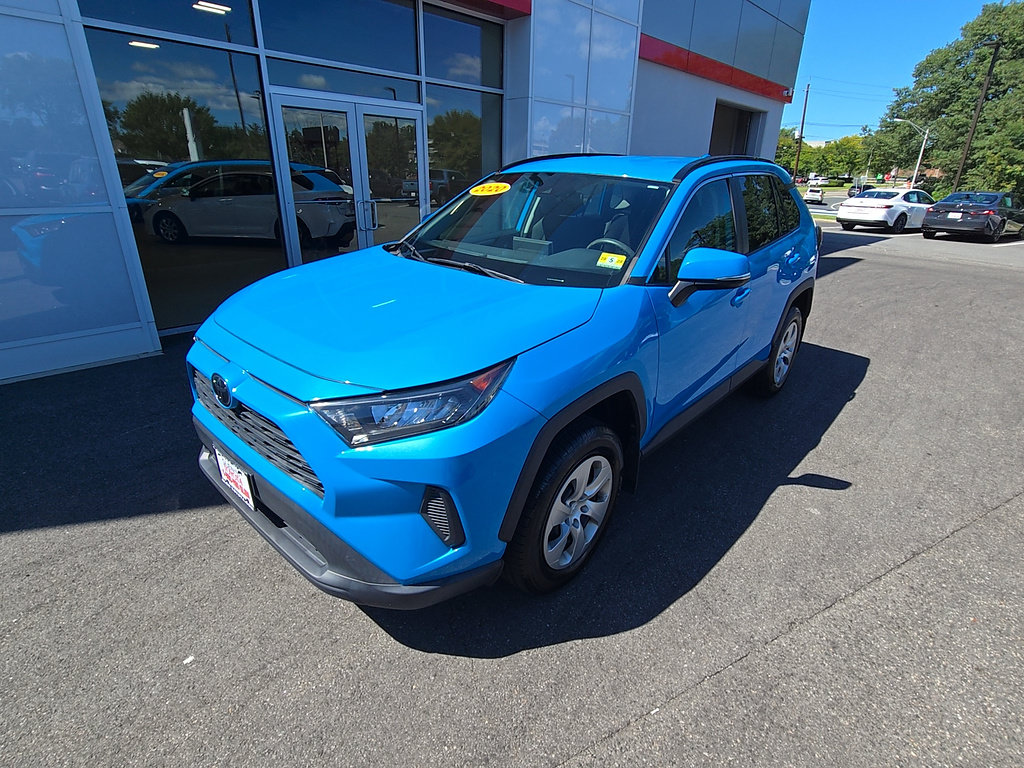 Certified 2021 Toyota RAV4 LE AWD/4WD image 21