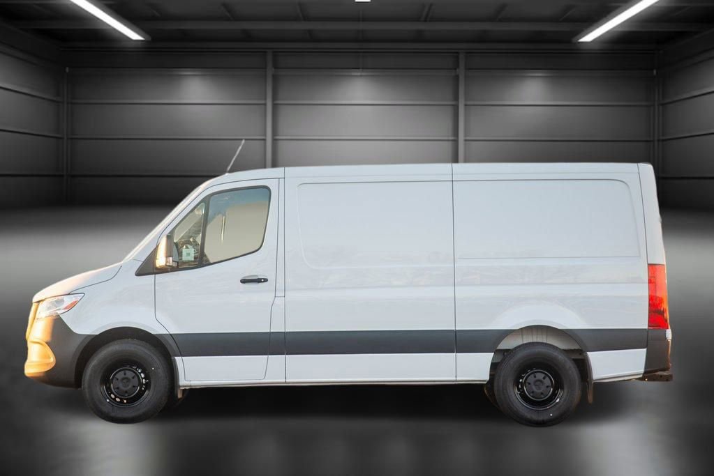 Used 2025 Mercedes-Benz Sprinter 2500 image 5