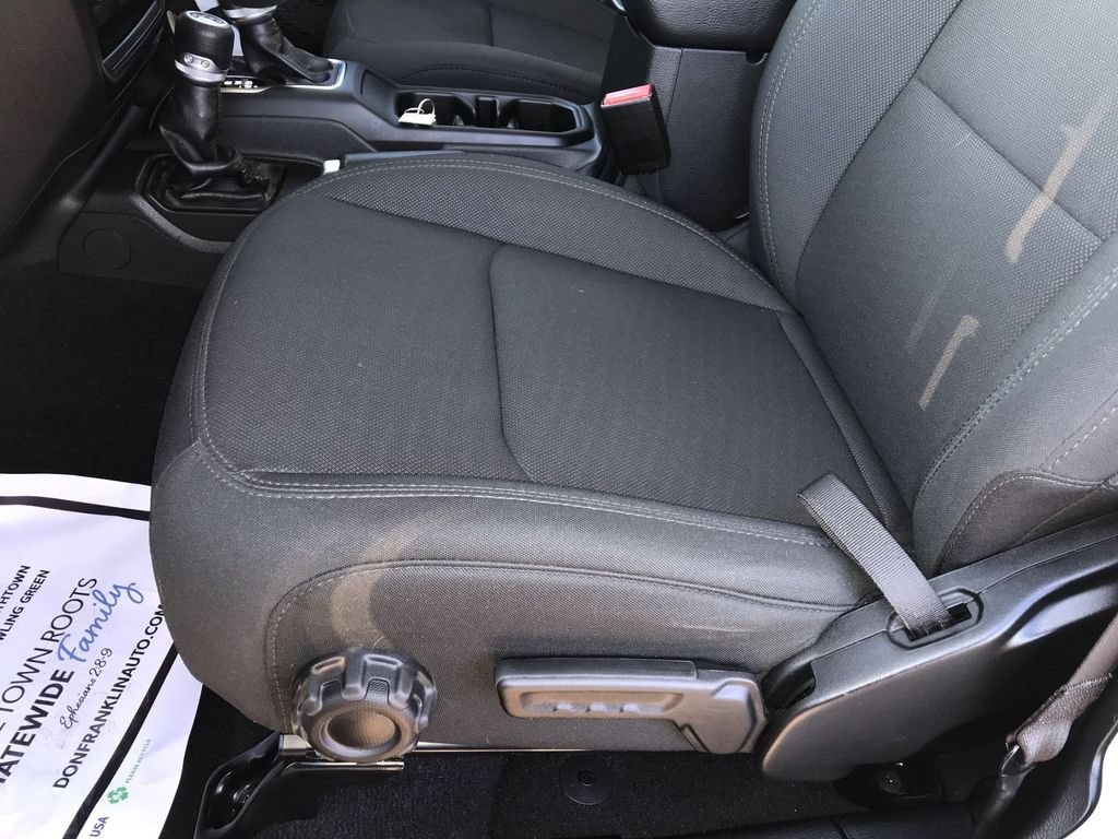 Used 2022 Jeep Gladiator Sport AWD/4WD image 12