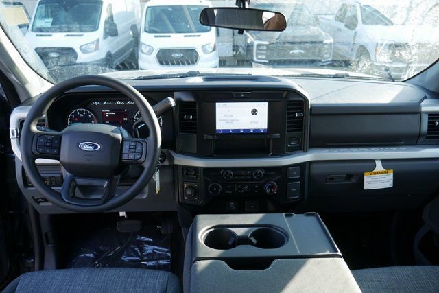 New 2026 Ford F250 XLT w/ FX4 Off-Road Package image 4
