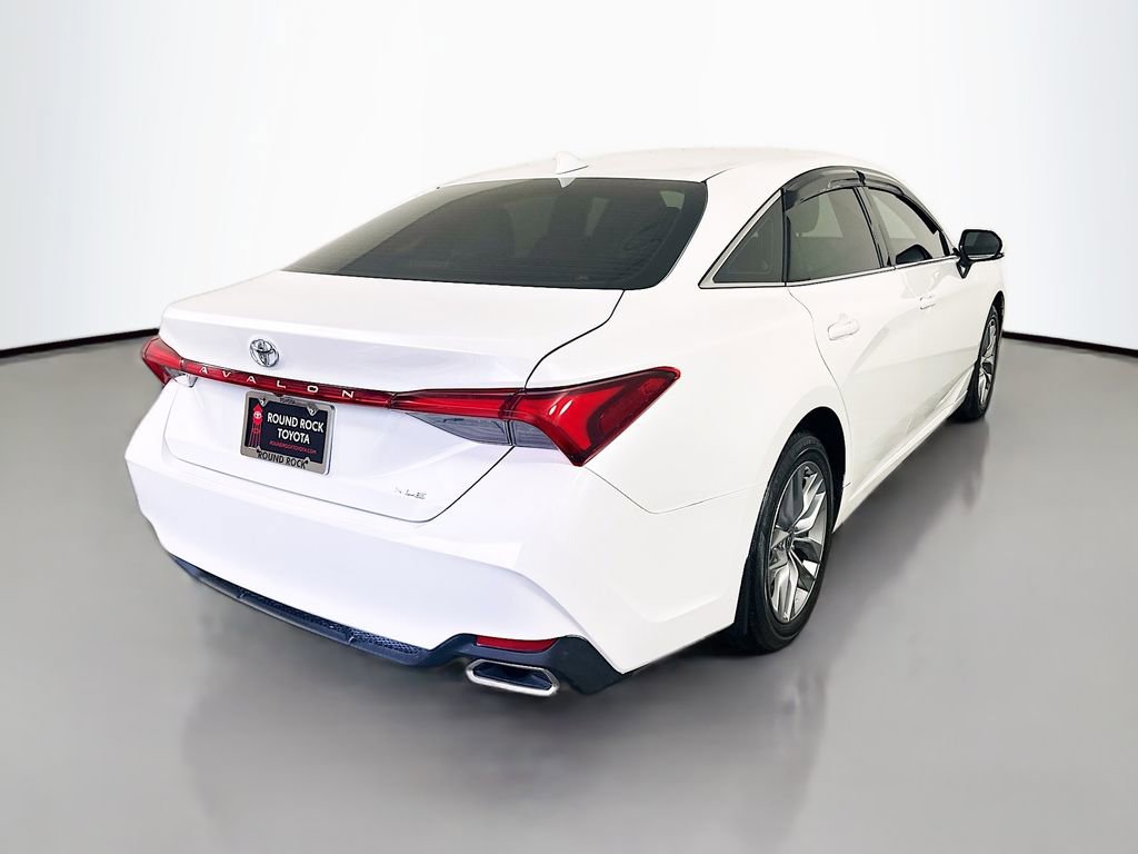 Used 2022 Toyota Avalon XLE image 5