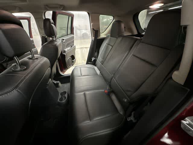Used 2016 Jeep Compass High Altitude AWD/4WD image 17