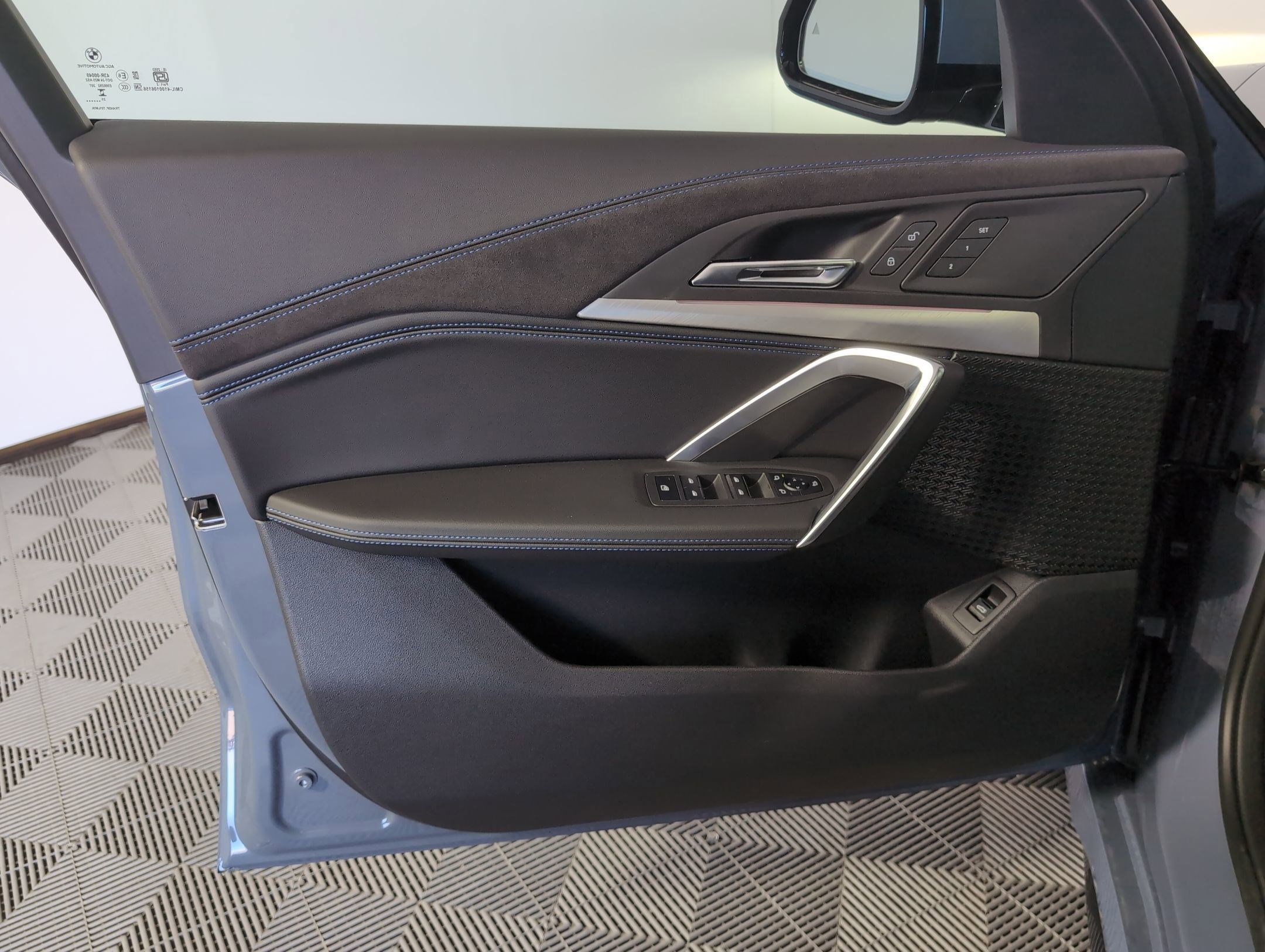 Used 2026 BMW X1 xDrive28i w/ M Sport Package image 9