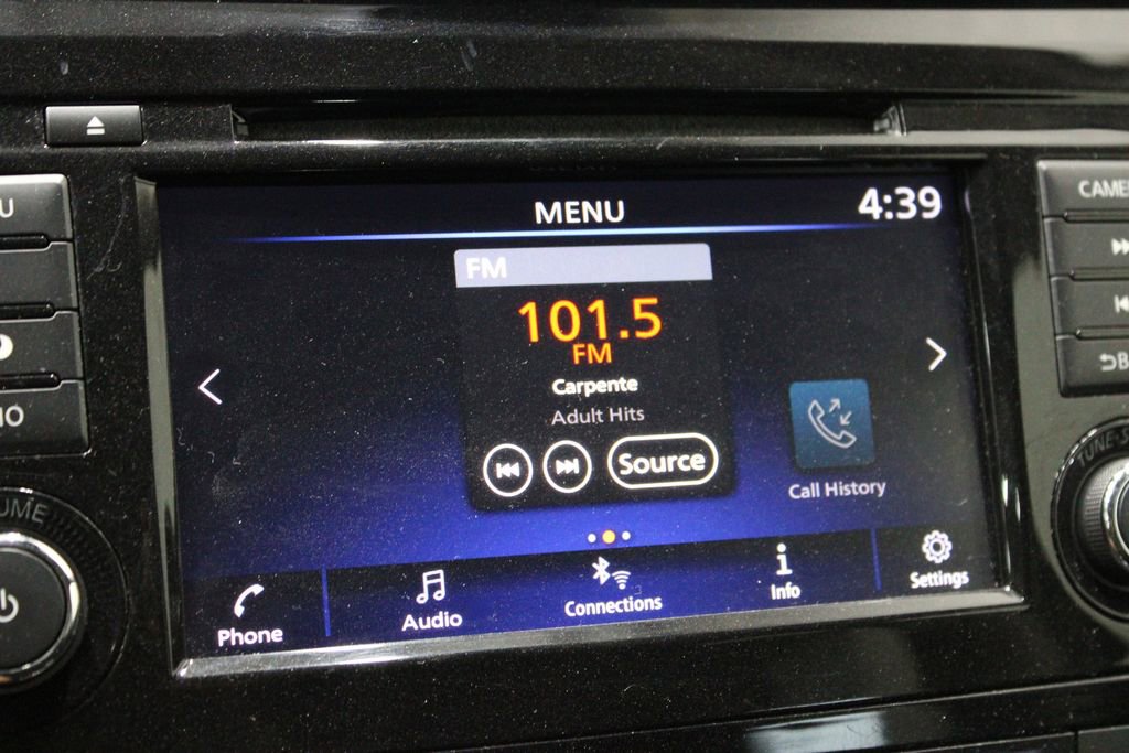 Used 2020 Nissan Rogue SV image 35