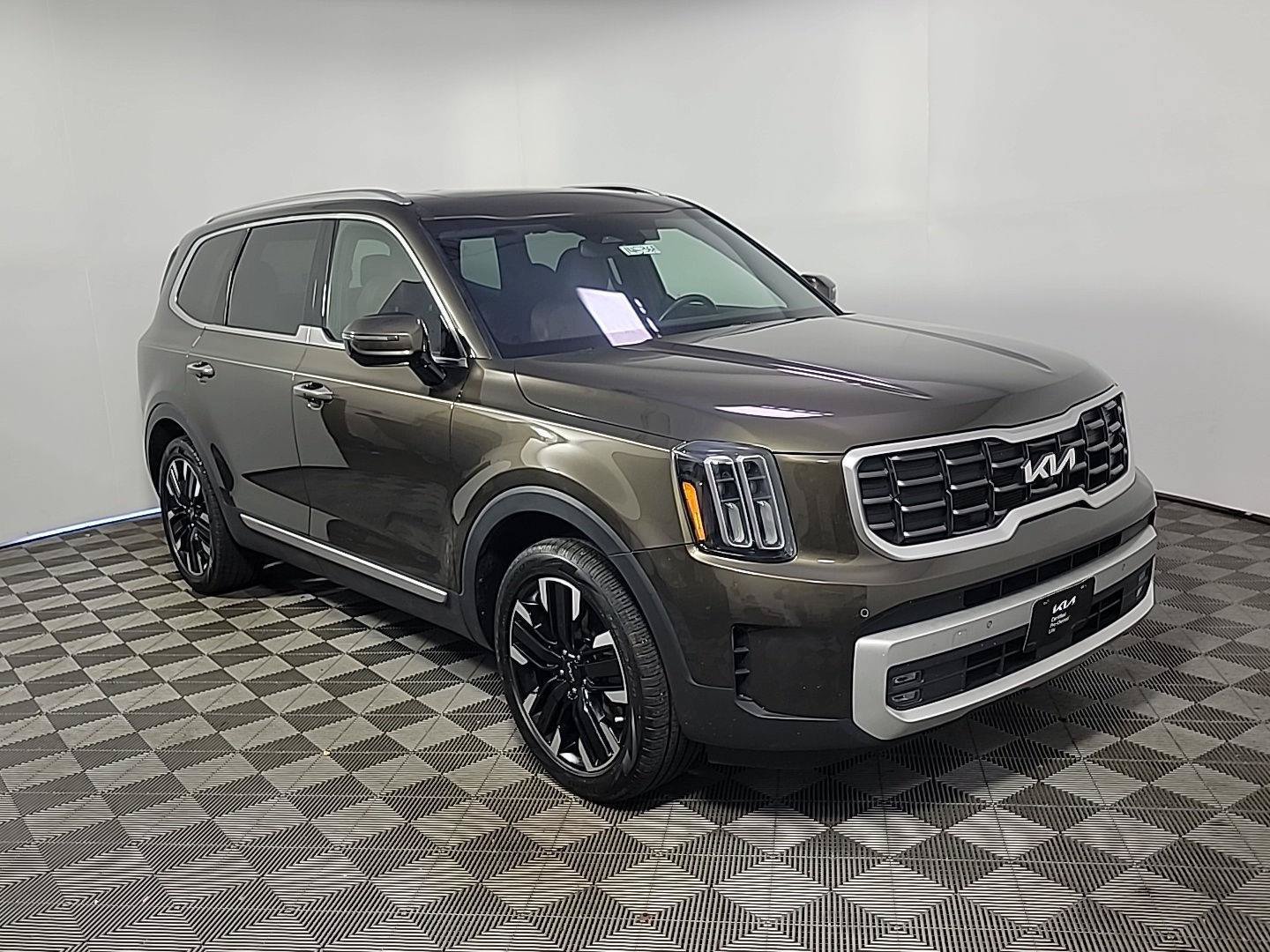 Certified 2024 Kia Telluride SX w/ Towing Package