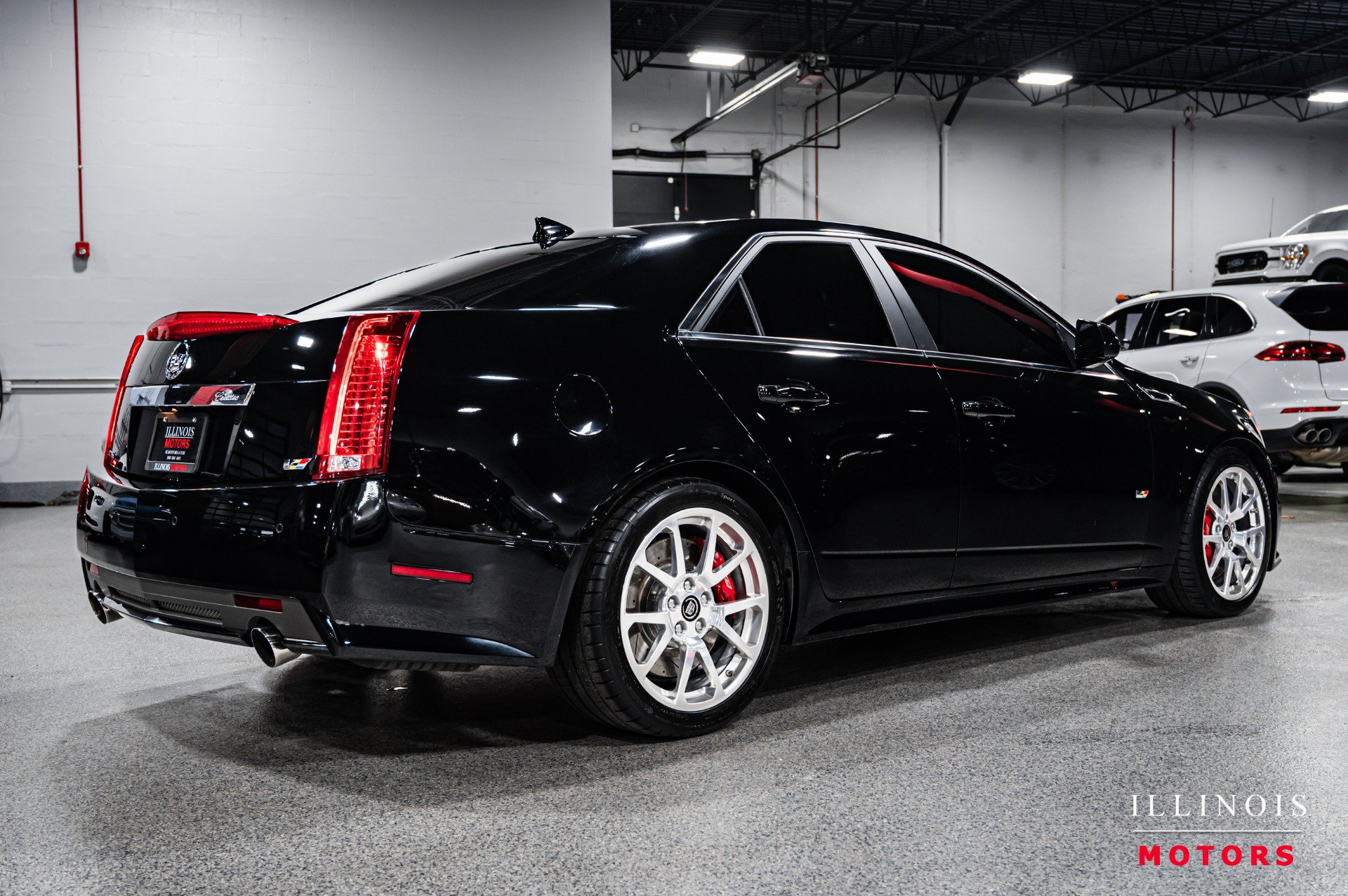 Used 2014 Cadillac CTS V w/ Wood Trim Package RWD image 5
