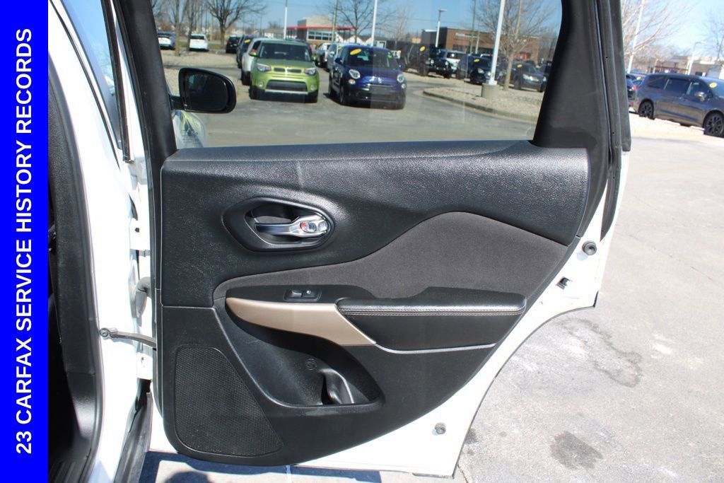 Used 2018 Jeep Cherokee Latitude image 21