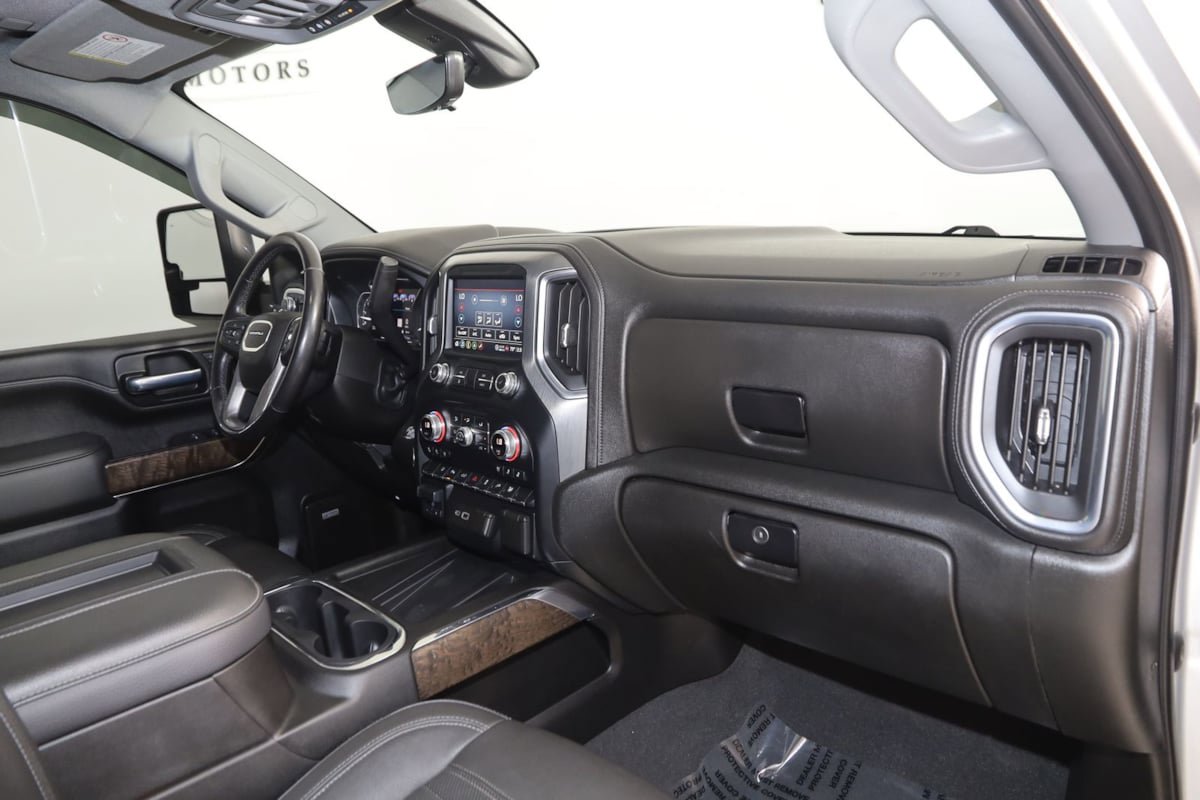 Used 2021 GMC Sierra 3500 Denali w/ Denali Ultimate Package AWD/4WD image 47