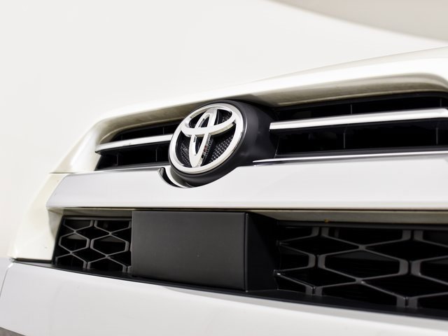 Used 2022 Toyota 4Runner Limited image 4