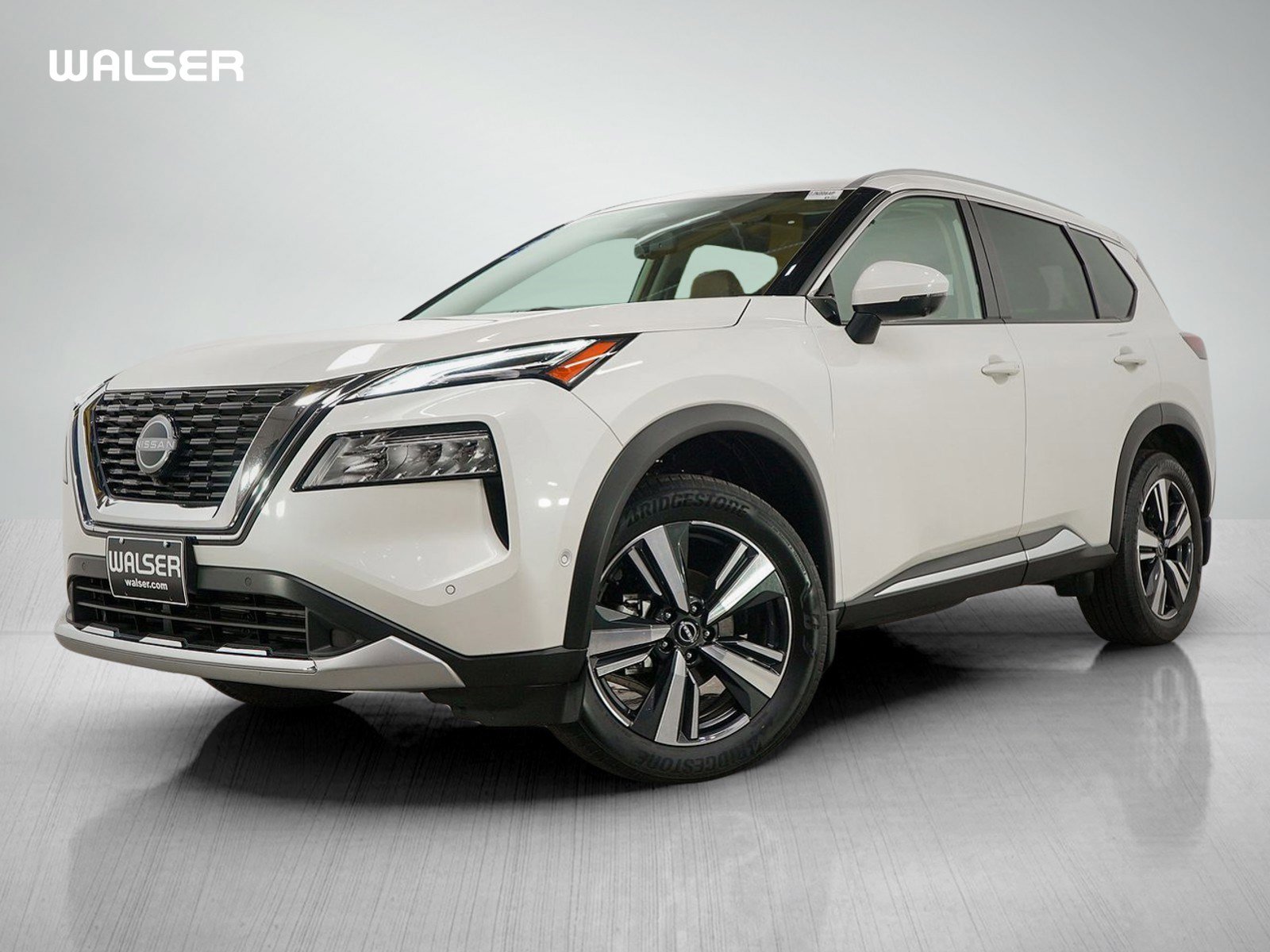 Used 2023 Nissan Rogue Platinum AWD/4WD image 1