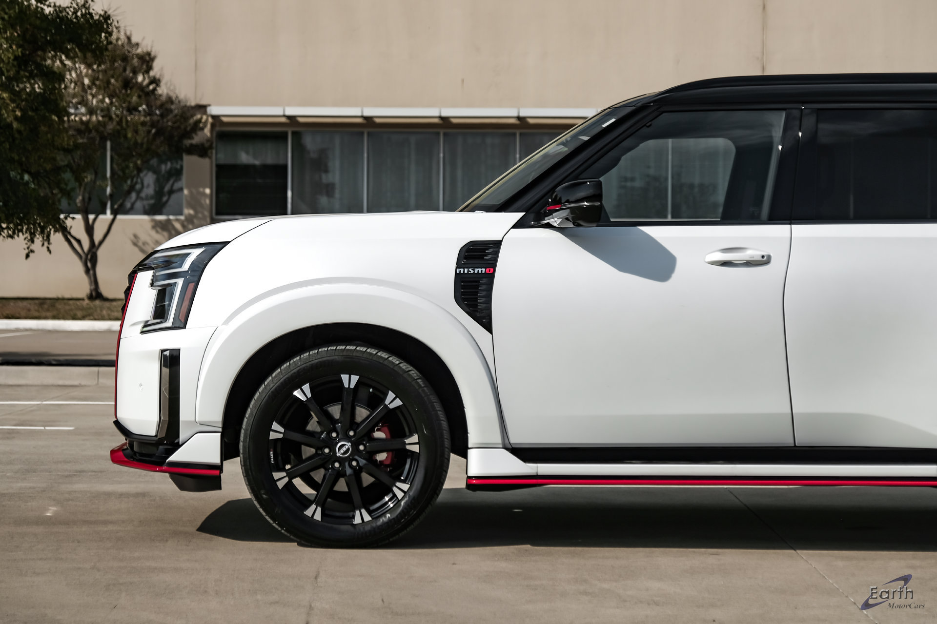 Used 2026 Nissan Armada NISMO AWD/4WD image 8