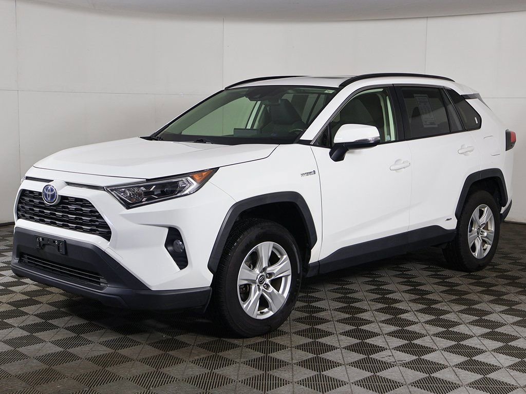 Used 2020 Toyota RAV4 XLE w/ Convenience Package AWD/4WD image 7