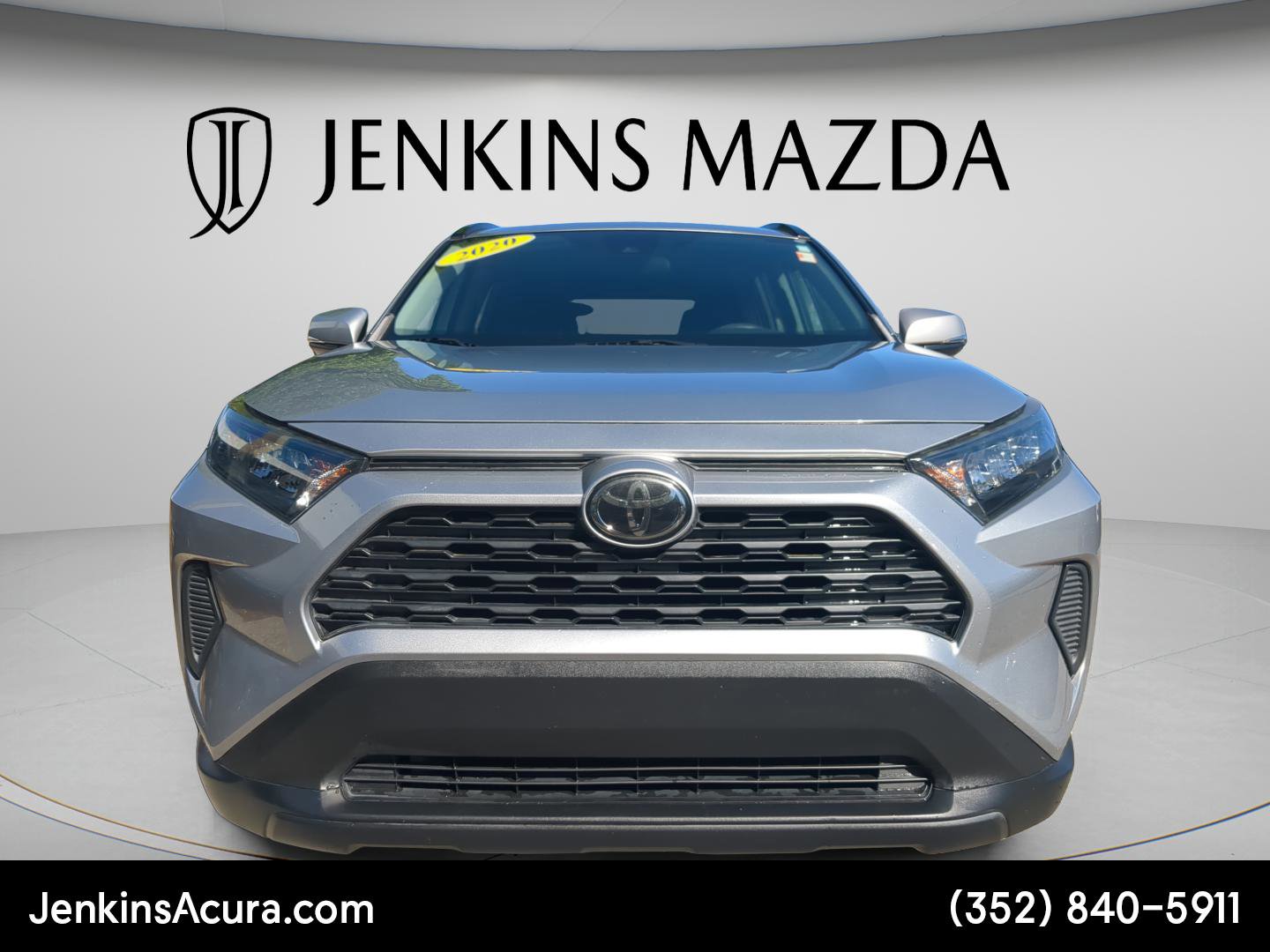 Used 2020 Toyota RAV4 LE image 8