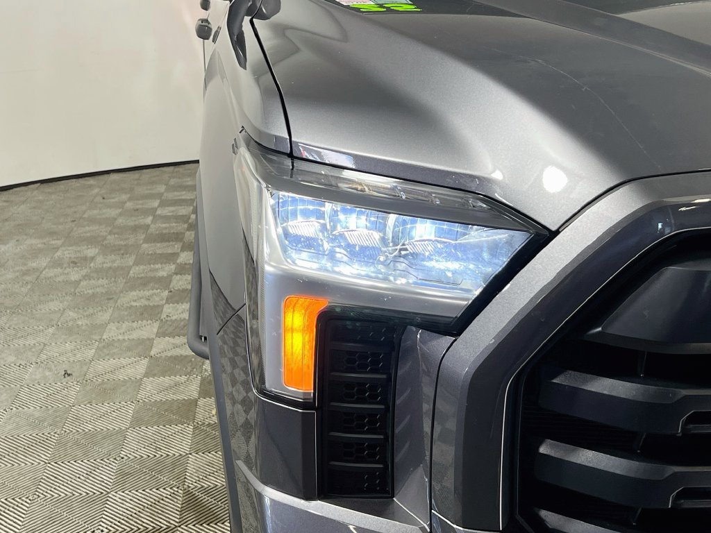 Used 2025 Toyota Tundra SR5 AWD/4WD image 9