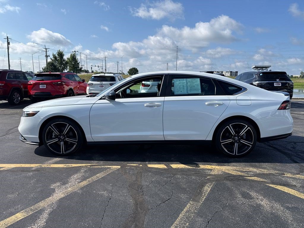 Certified 2023 Honda Accord Sport image 9