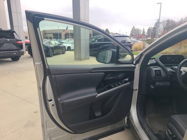 Used 2024 Toyota bZ4X XLE image 17