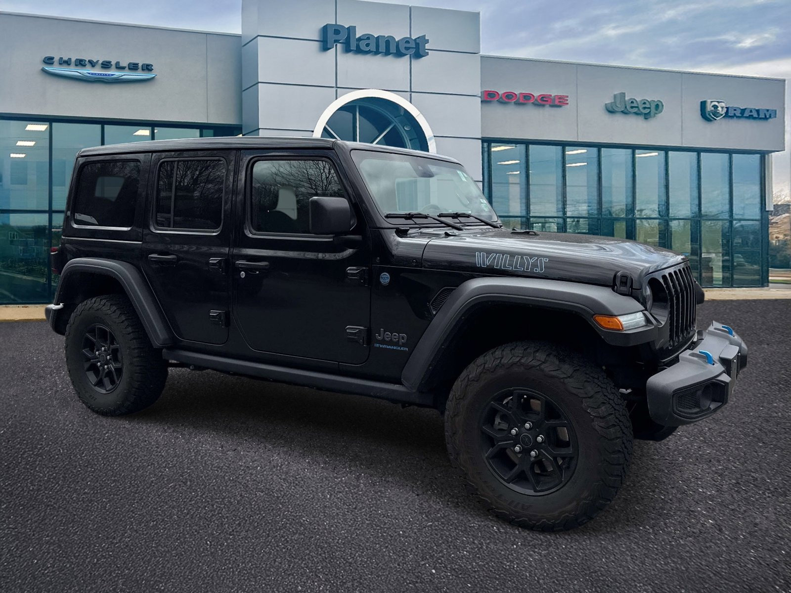 Used 2024 Jeep Wrangler Unlimited AWD/4WD image 1