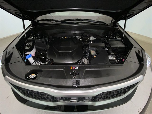 Used 2024 Kia Telluride EX w/ EX Captain's Chair Package image 11