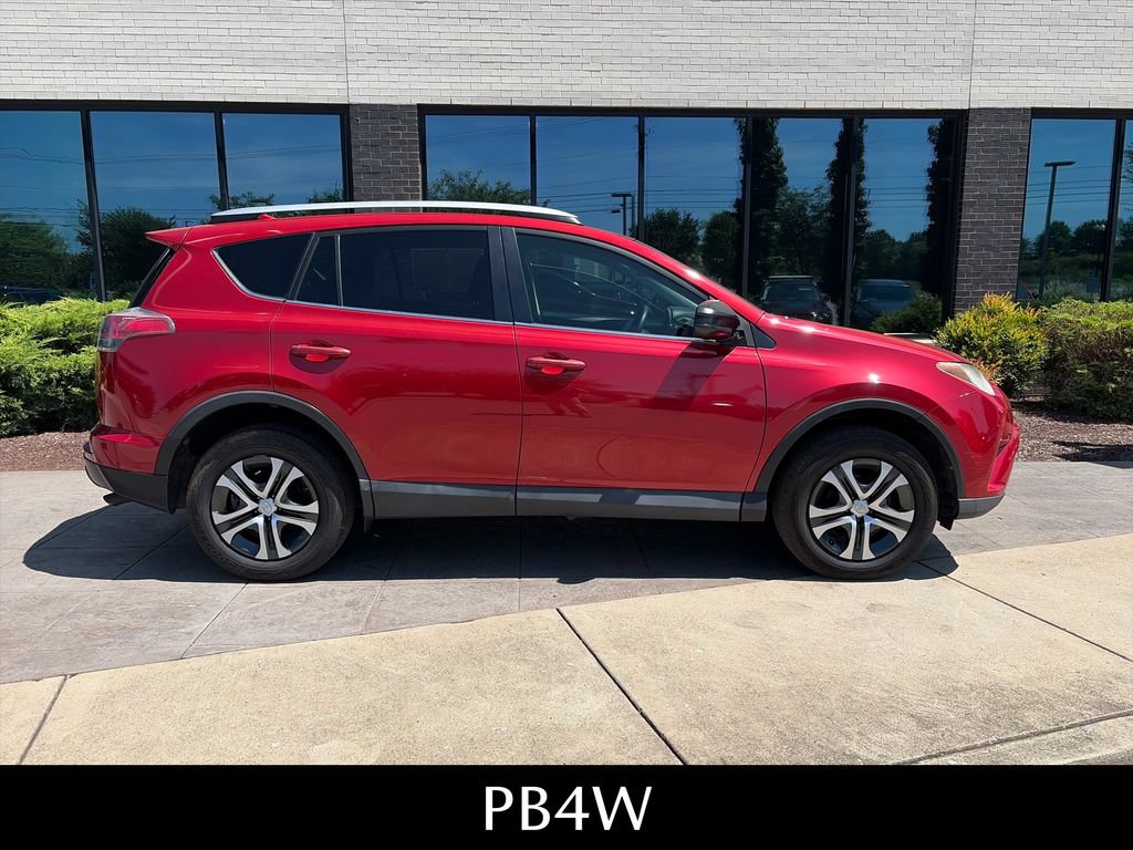 Used 2016 Toyota RAV4 LE FWD image 5