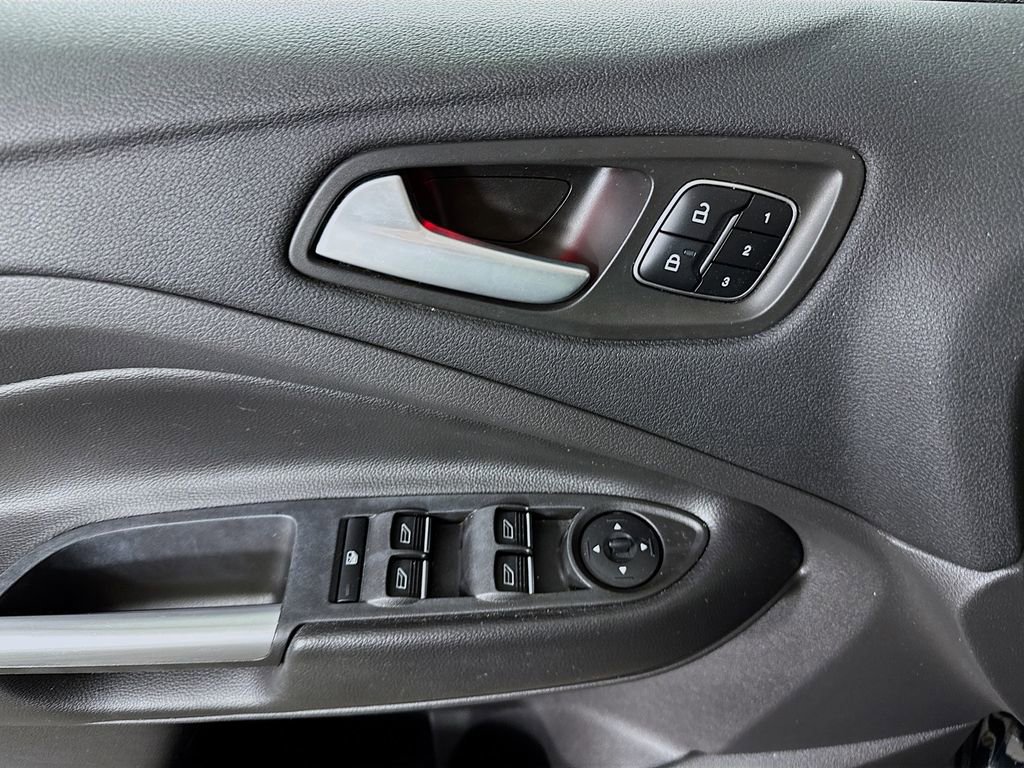 Used 2017 Ford Escape Titanium image 22