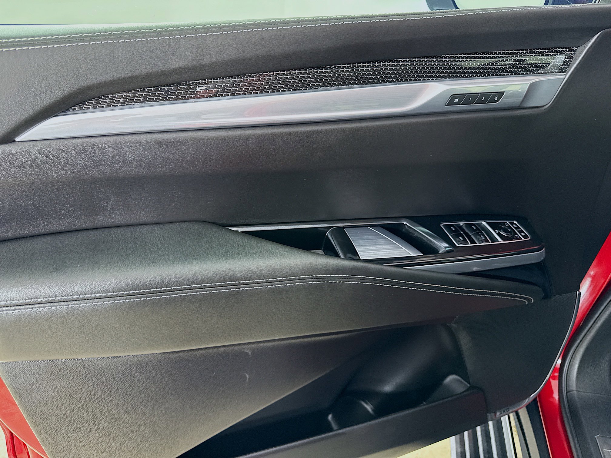 Used 2025 Cadillac Escalade V w/ LPO, Floor Liner Package image 18