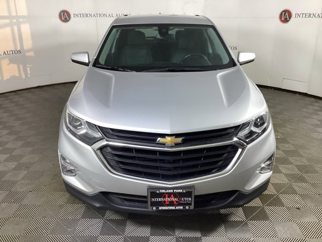 Used 2019 Chevrolet Equinox LT w/ Driver Convenience Package image 2