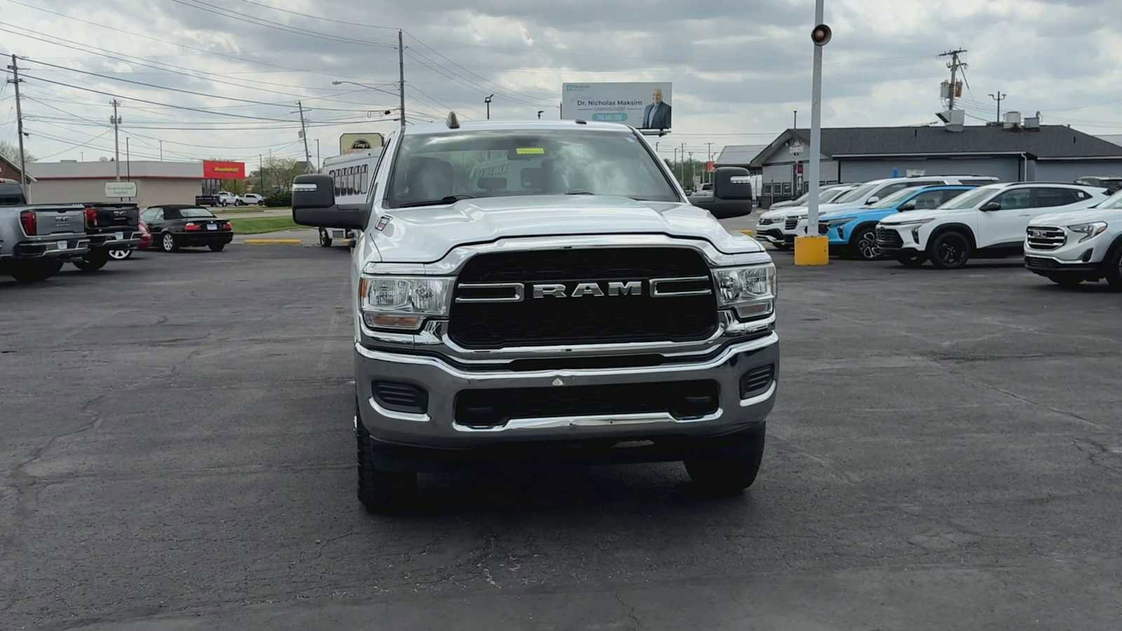 Used 2023 RAM 2500 Tradesman w/ Chrome Appearance Group AWD/4WD image 3