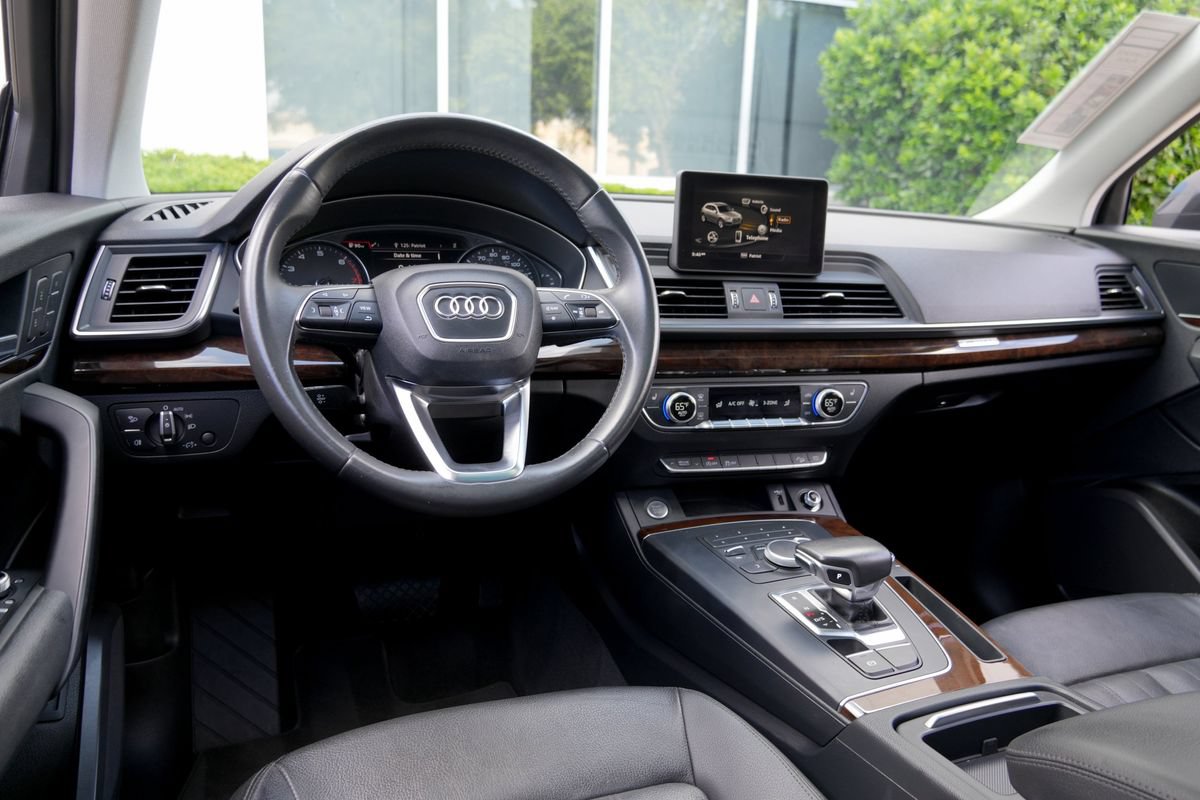 Used 2019 Audi Q5 2.0T Premium w/ Convenience Package AWD/4WD image 5