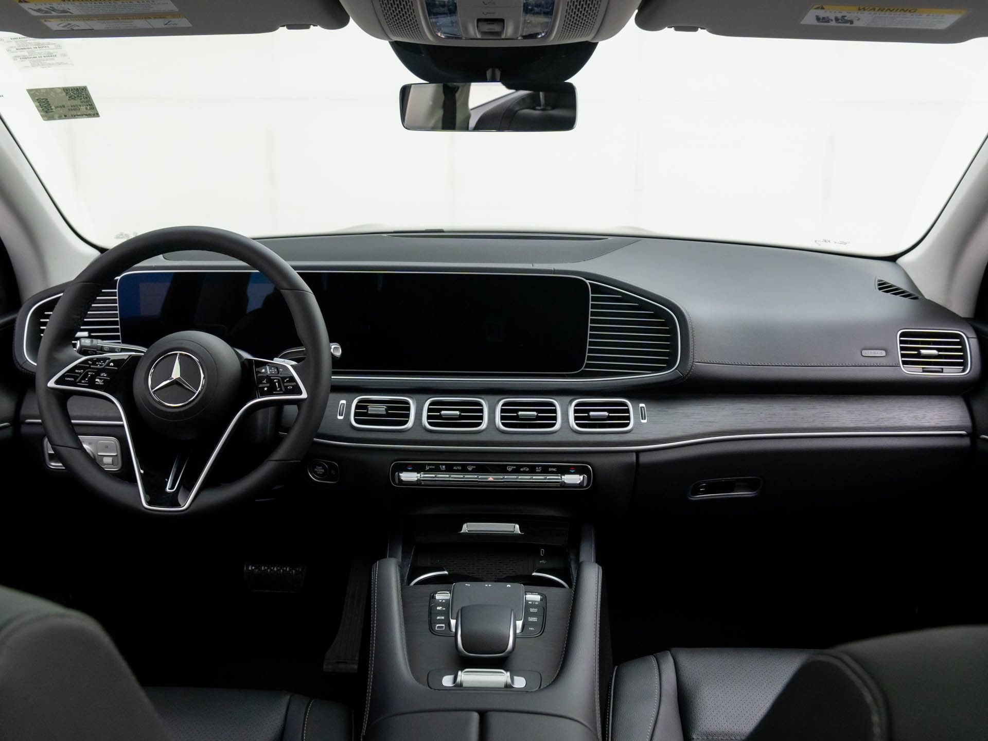 New 2026 Mercedes-Benz GLS 450 4MATIC image 10