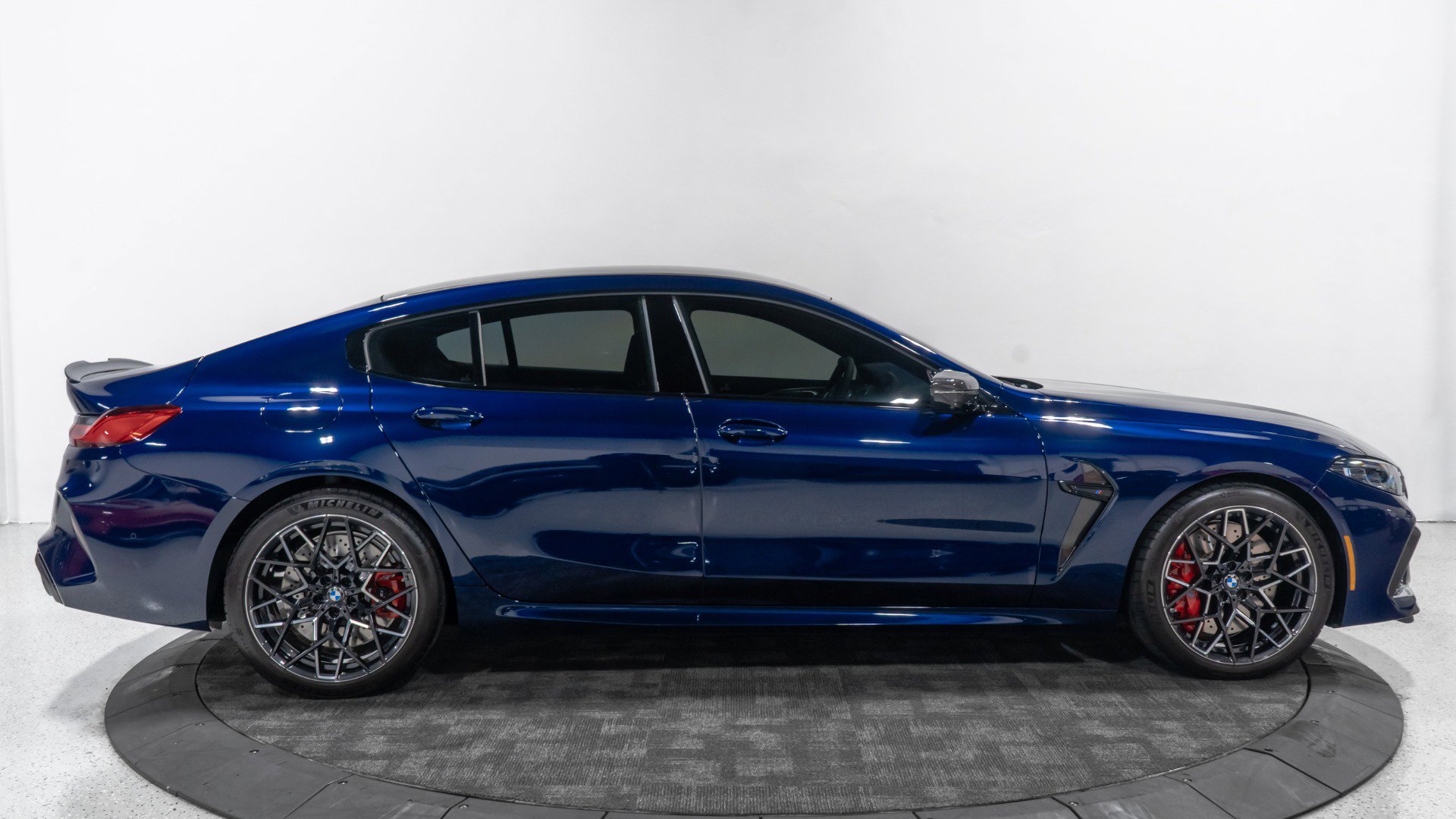 Used 2025 BMW M8 Competition w/ M Carbon Exterior Package image 10