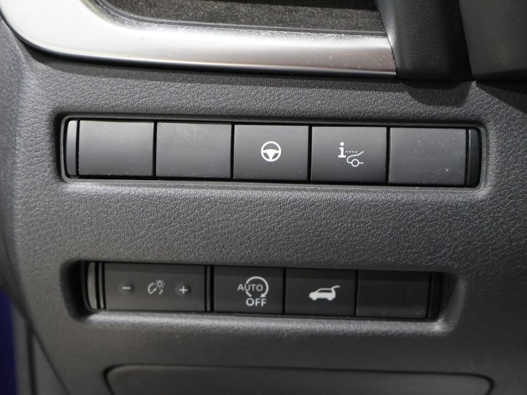 Used 2023 Nissan Rogue Platinum w/ Platinum Premium Package AWD/4WD image 39