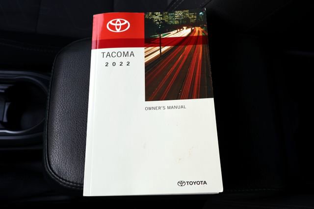 Used 2022 Toyota Tacoma TRD Sport image 35