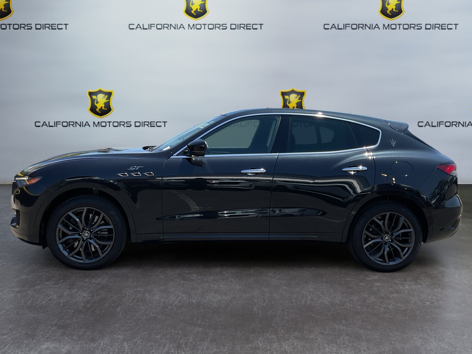 Used 2024 Maserati Levante GT Ultima AWD/4WD image 8