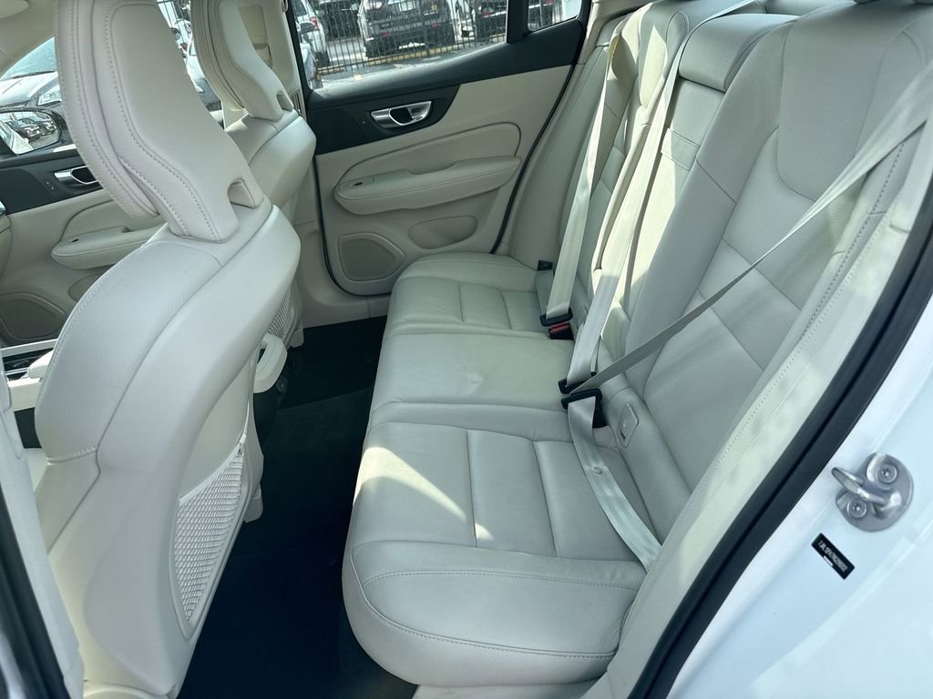 Used 2024 Volvo S60 B5 Core image 26