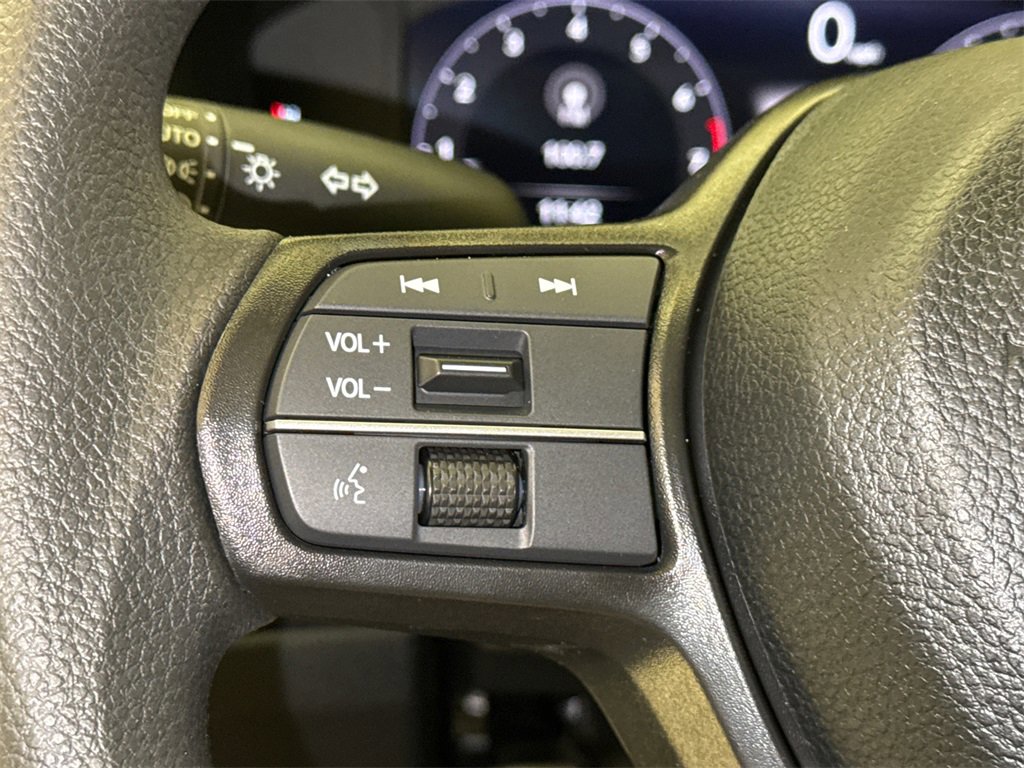 New 2025 Honda Accord SE image 29