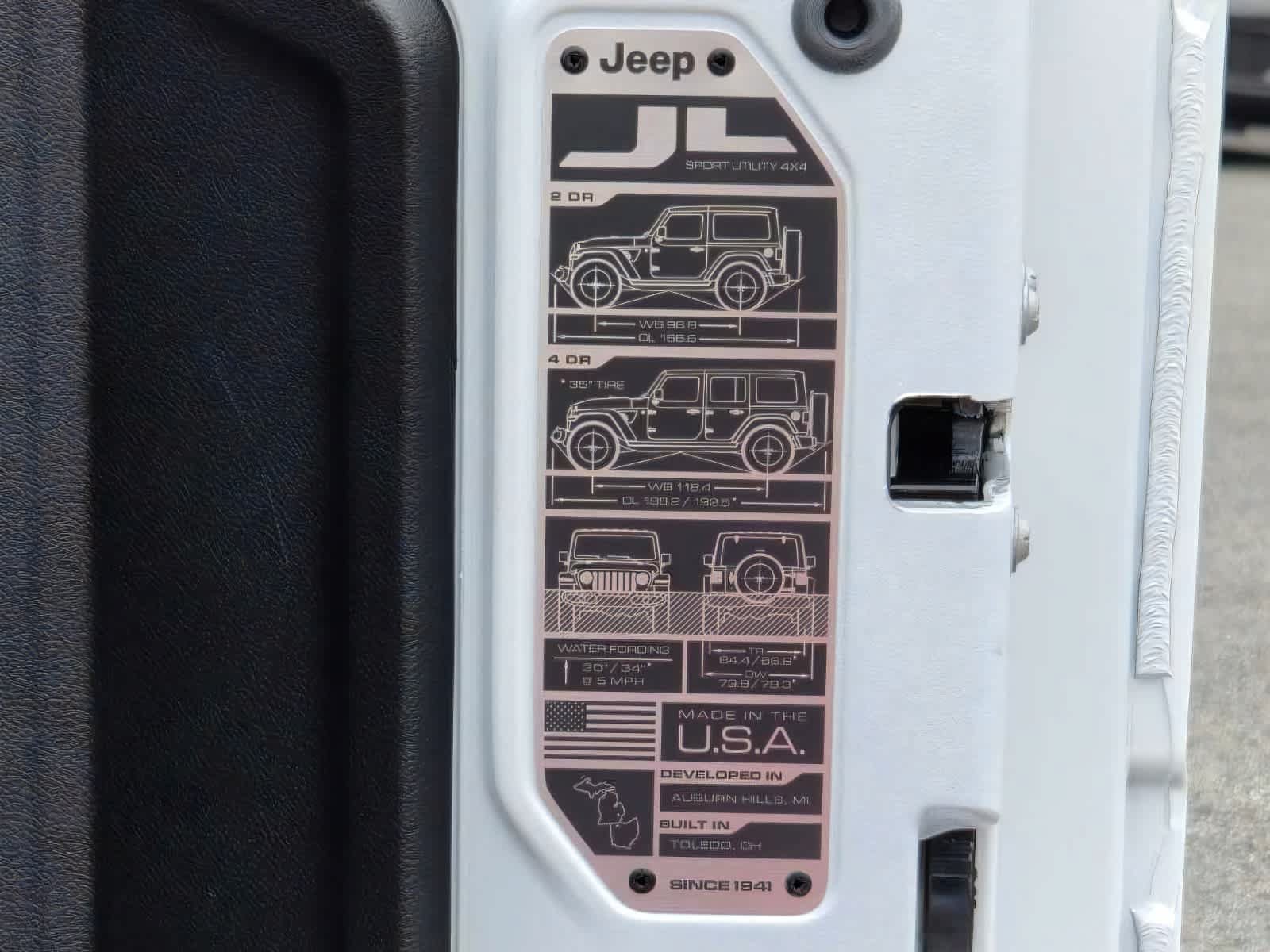 New 2027 Jeep Wrangler Unlimited Sahara AWD/4WD image 14