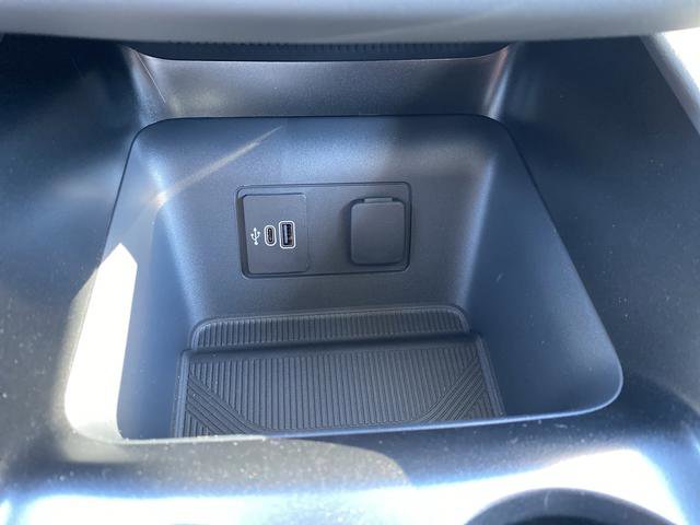 New 2026 Ford Explorer Active w/ Active Comfort Package image 23