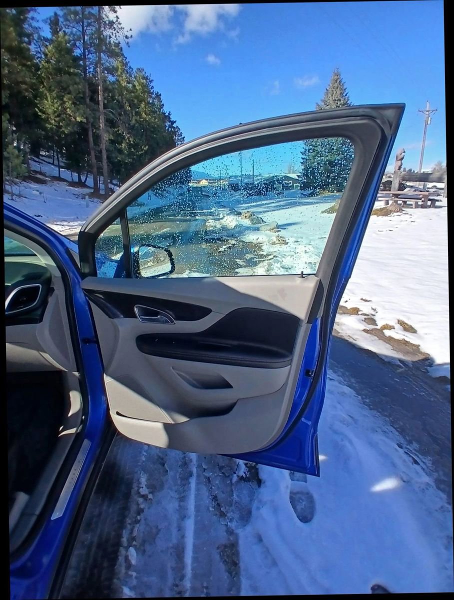 Used 2015 Buick Encore Leather AWD/4WD image 11