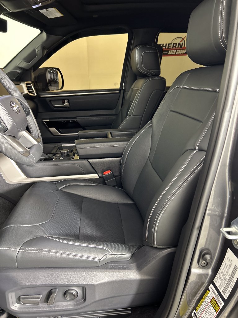 Used 2026 Toyota Tundra Limited AWD/4WD image 13