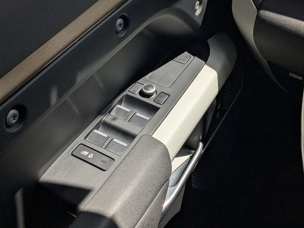 Used 2021 Land Rover Defender 110 S image 20