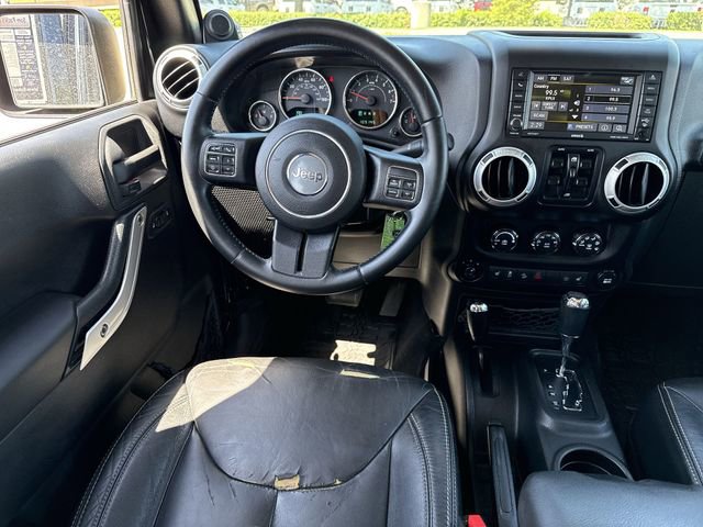 Used 2014 Jeep Wrangler Unlimited Sahara w/ Connectivity Group image 10